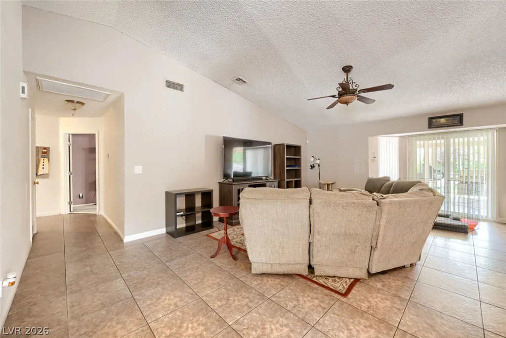 7671 Jones, Las Vegas, NV 89131
