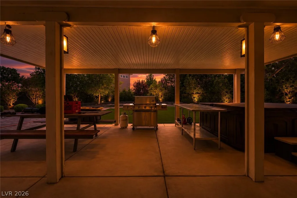 7671 Jones, Las Vegas, NV 89131
