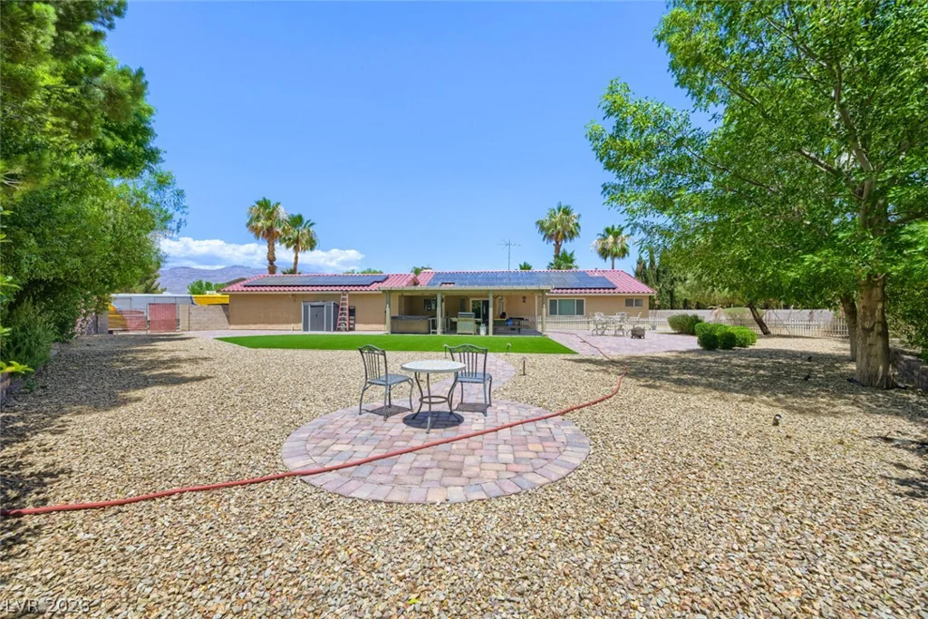 7671 Jones, Las Vegas, NV 89131