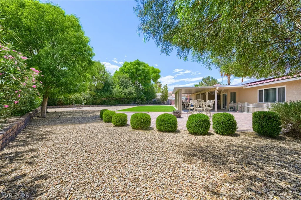 7671 Jones, Las Vegas, NV 89131
