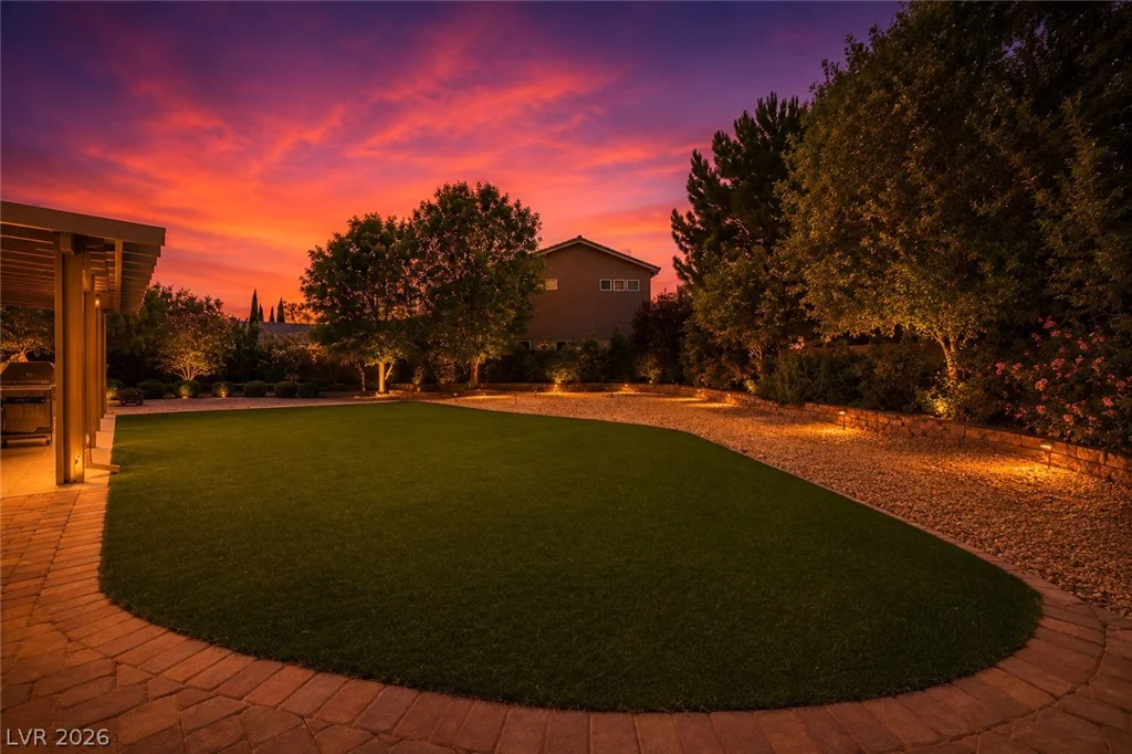 7671 Jones, Las Vegas, NV 89131