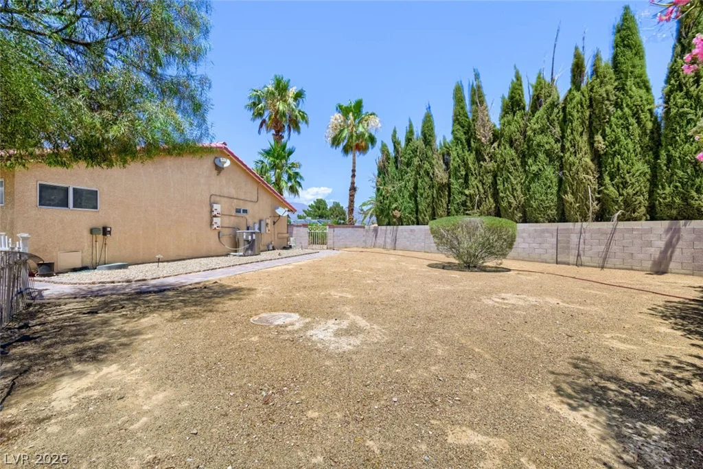 7671 Jones, Las Vegas, NV 89131