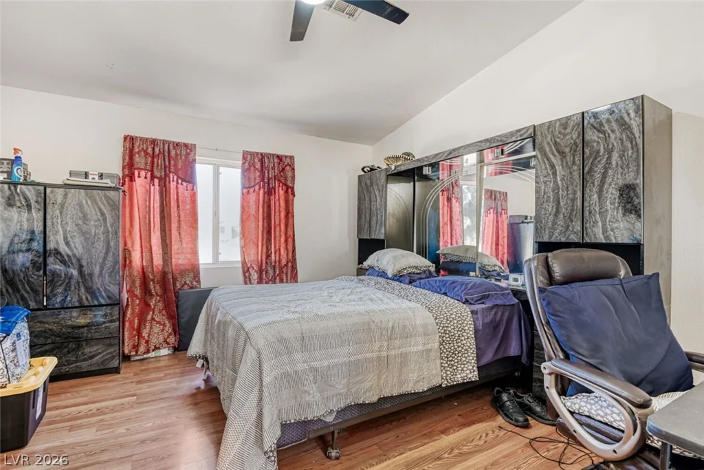 3893 White Cedar, Las Vegas, NV 89115