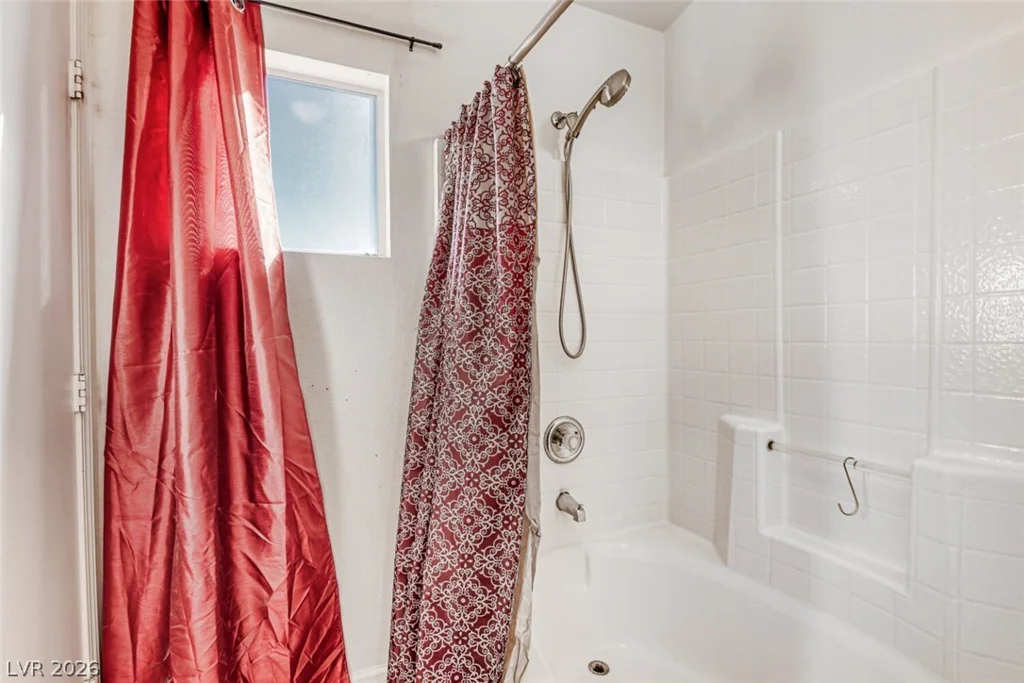 3893 White Cedar, Las Vegas, NV 89115