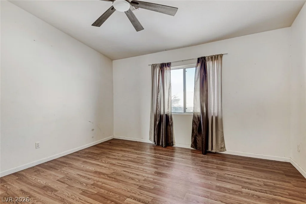 3893 White Cedar, Las Vegas, NV 89115