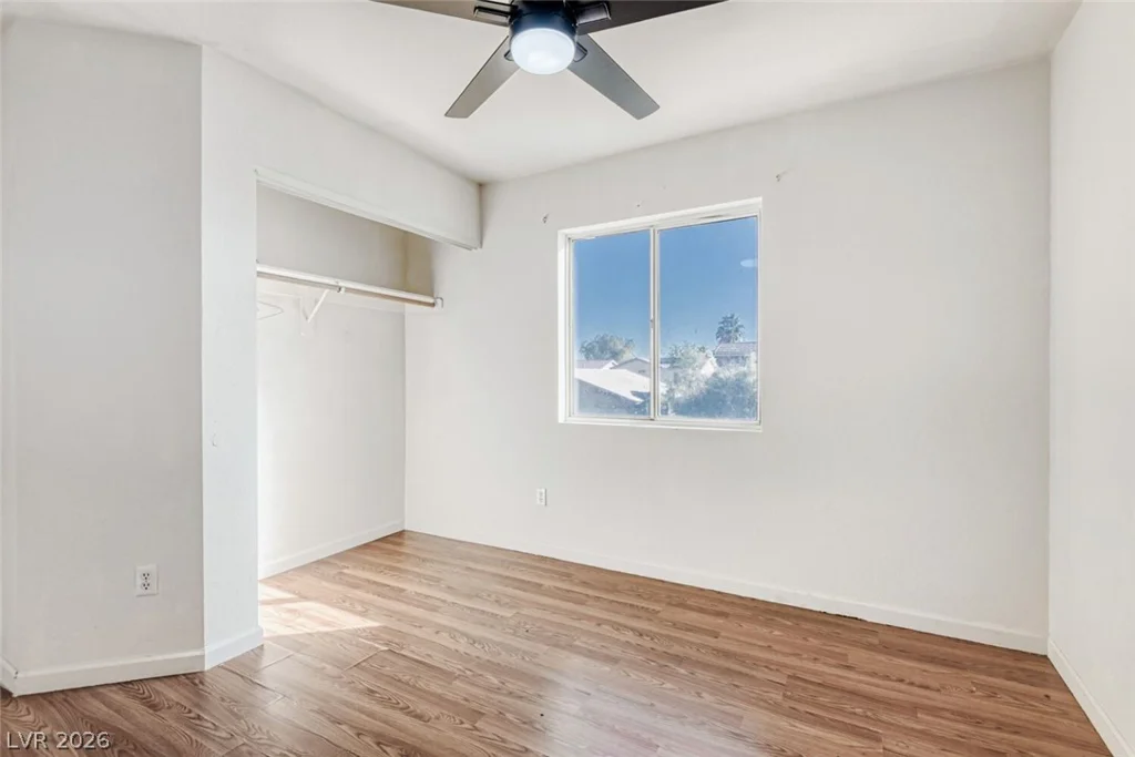 3893 White Cedar, Las Vegas, NV 89115