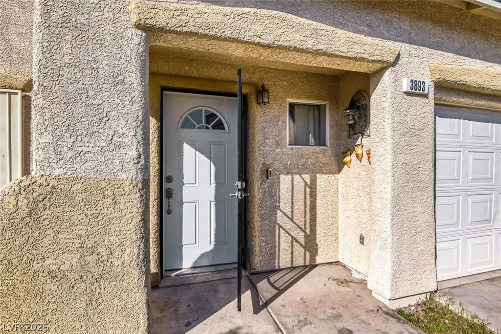 3893 White Cedar, Las Vegas, NV 89115