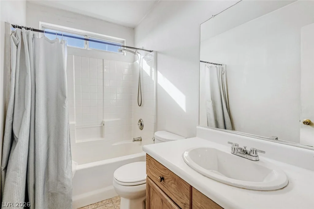3893 White Cedar, Las Vegas, NV 89115