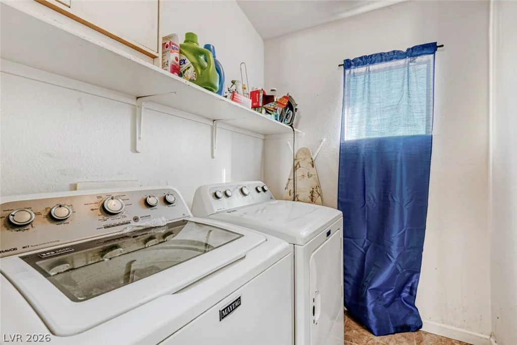 3893 White Cedar, Las Vegas, NV 89115