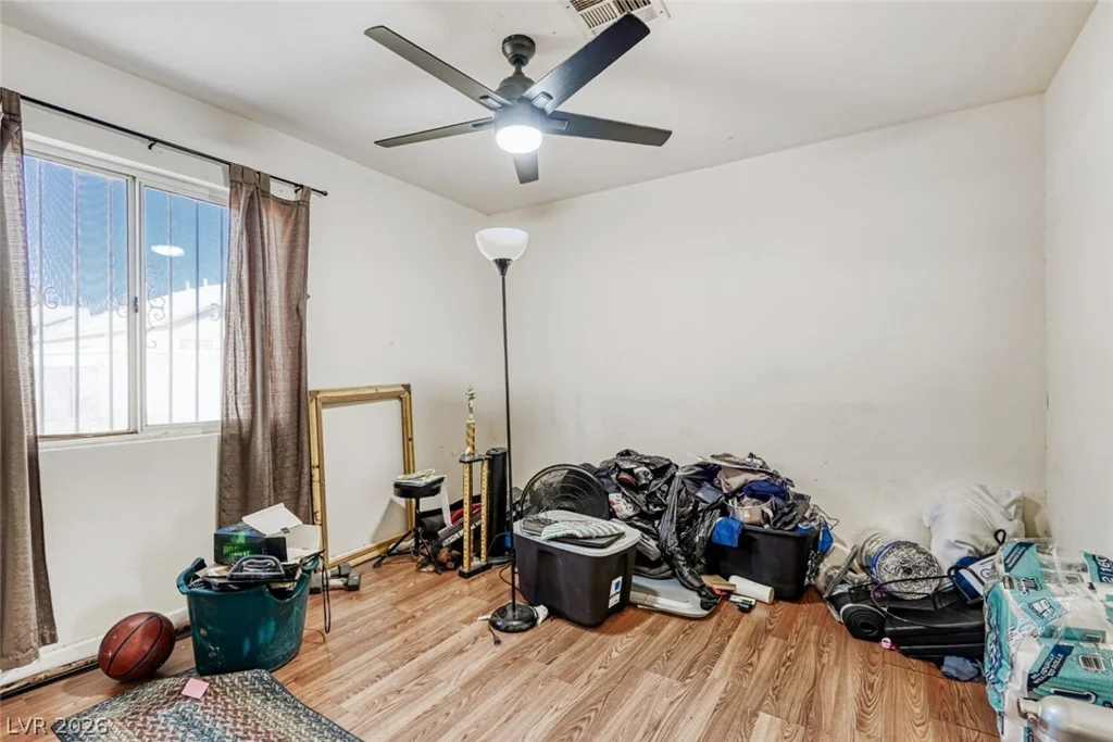 3893 White Cedar, Las Vegas, NV 89115