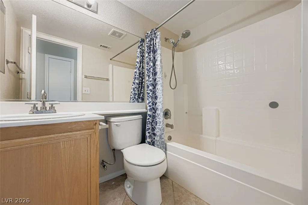 8136 Shady Glen, Las Vegas, NV 89131
