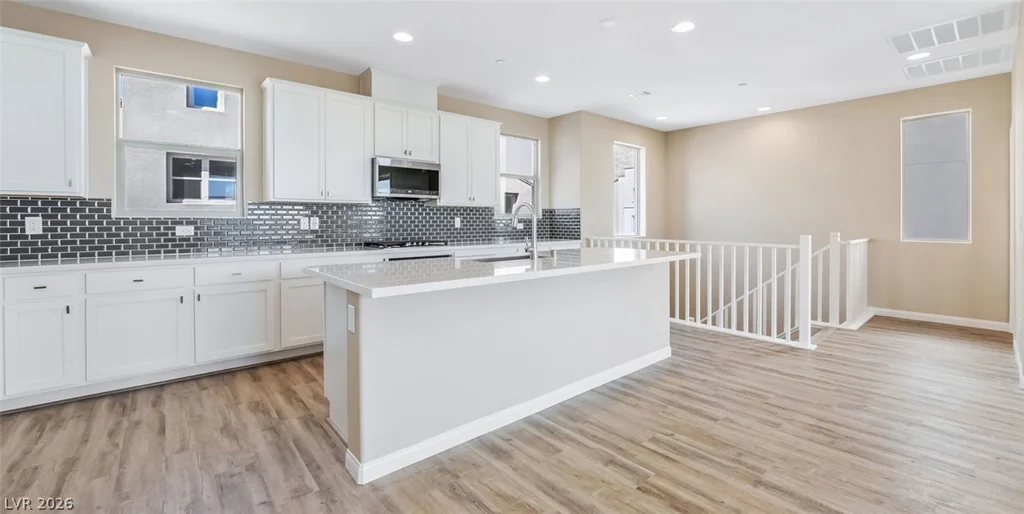 1741 Desert Foothills, Las Vegas, NV 89138