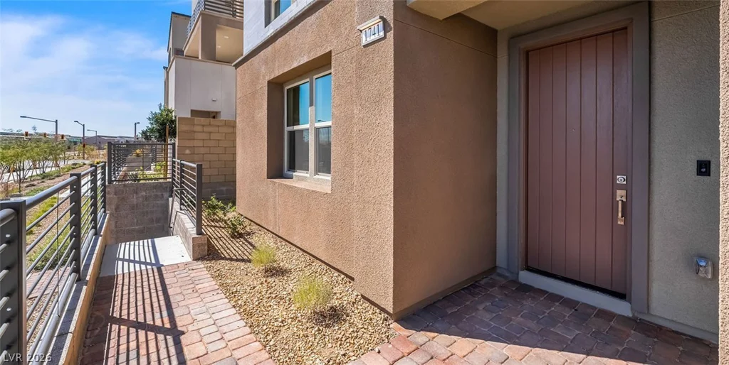 1741 Desert Foothills, Las Vegas, NV 89138