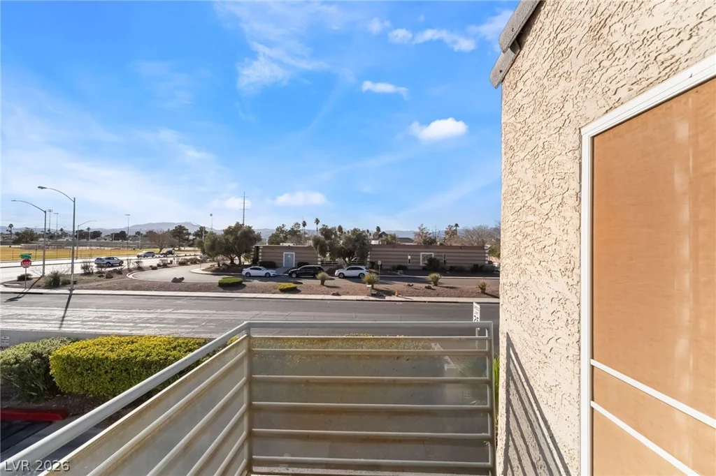 6250 Flamingo, Las Vegas, NV 89103