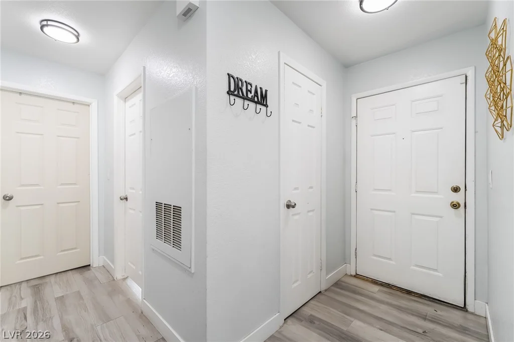 6250 Flamingo, Las Vegas, NV 89103