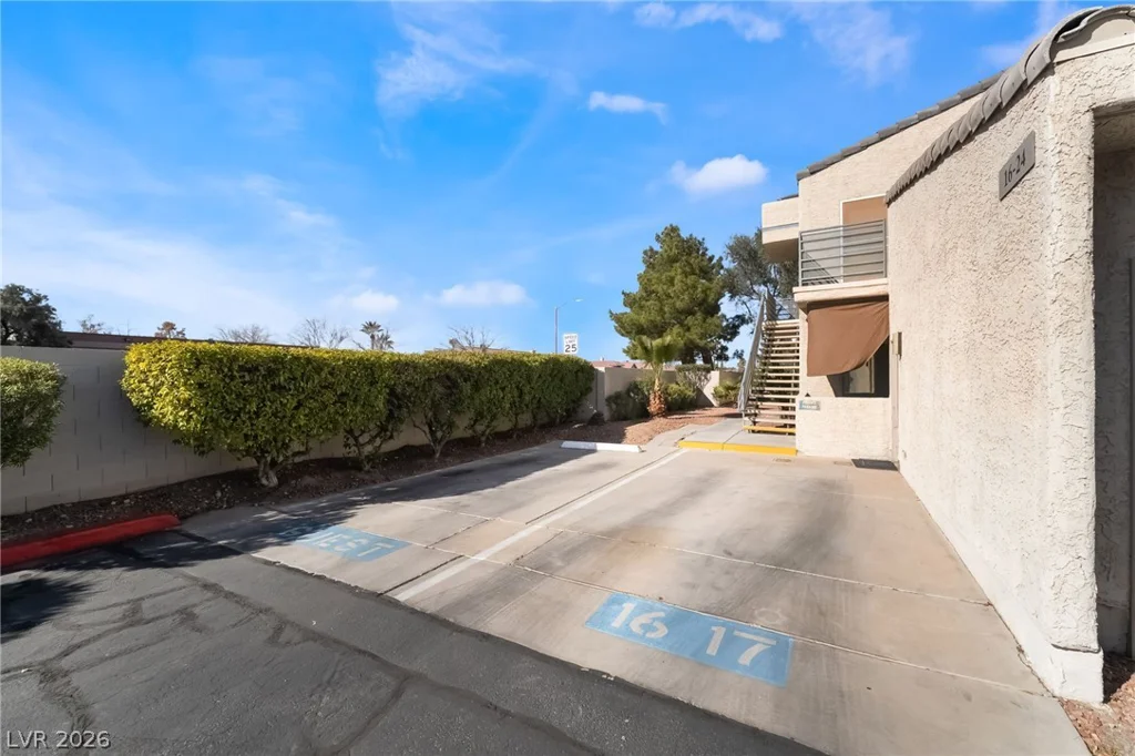 6250 Flamingo, Las Vegas, NV 89103