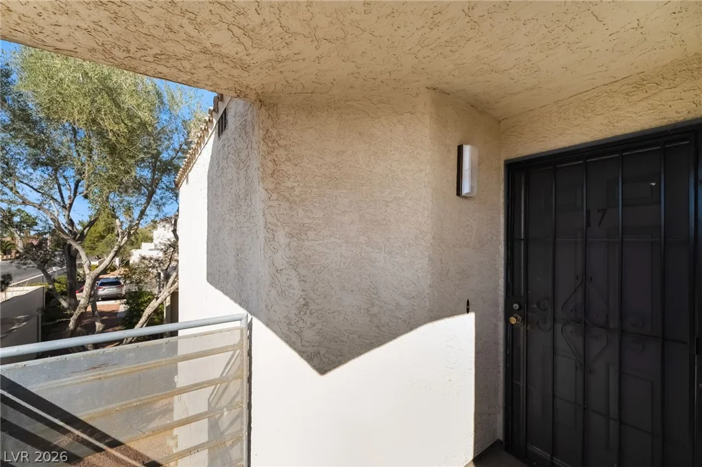 6250 Flamingo, Las Vegas, NV 89103