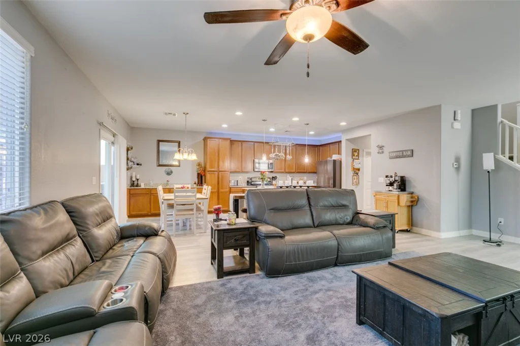 7745 Donner Peak, Las Vegas, NV 89166