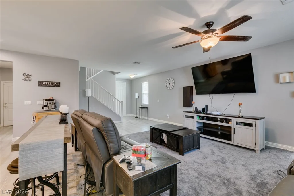 7745 Donner Peak, Las Vegas, NV 89166