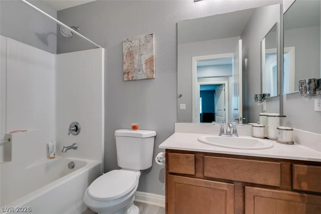 7745 Donner Peak, Las Vegas, NV 89166