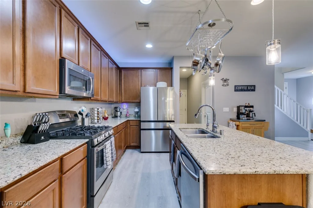 7745 Donner Peak, Las Vegas, NV 89166