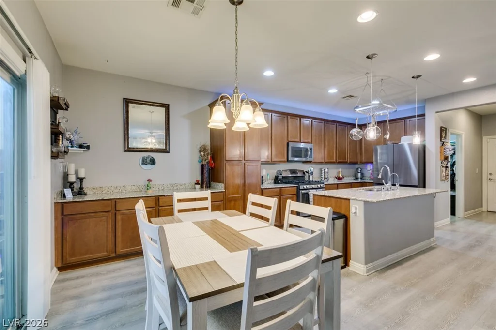7745 Donner Peak, Las Vegas, NV 89166
