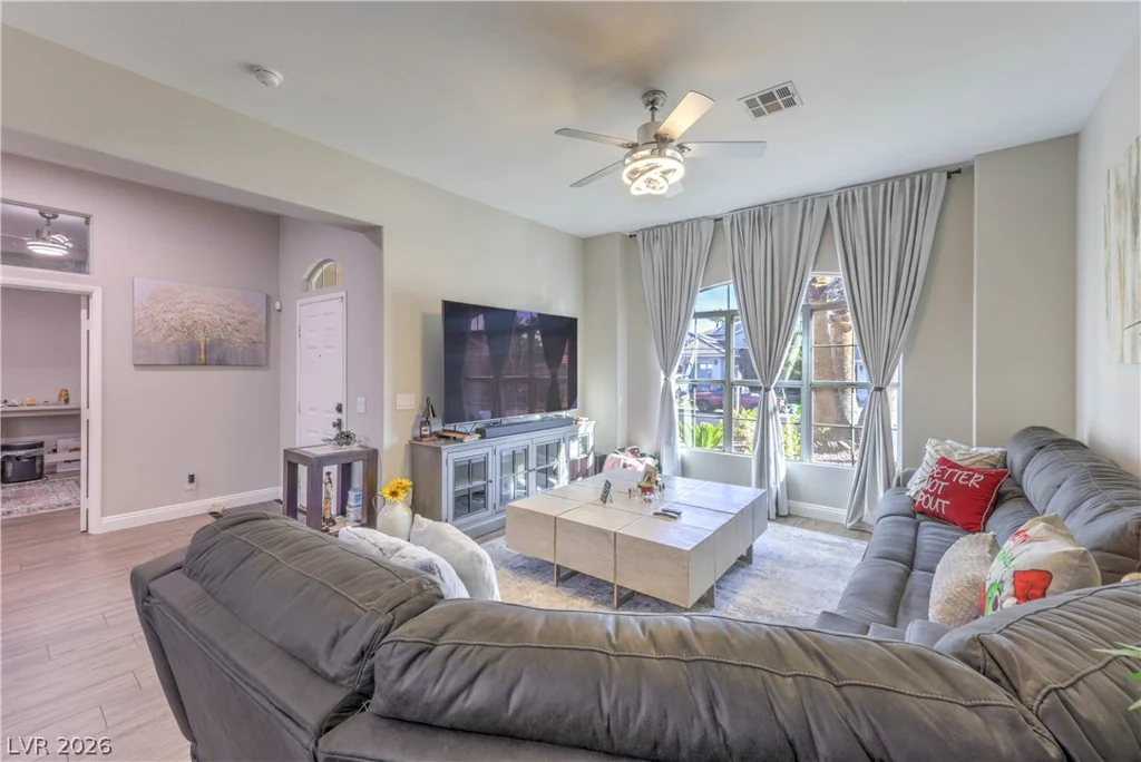 3747 Broadmead, Las Vegas, NV 89147