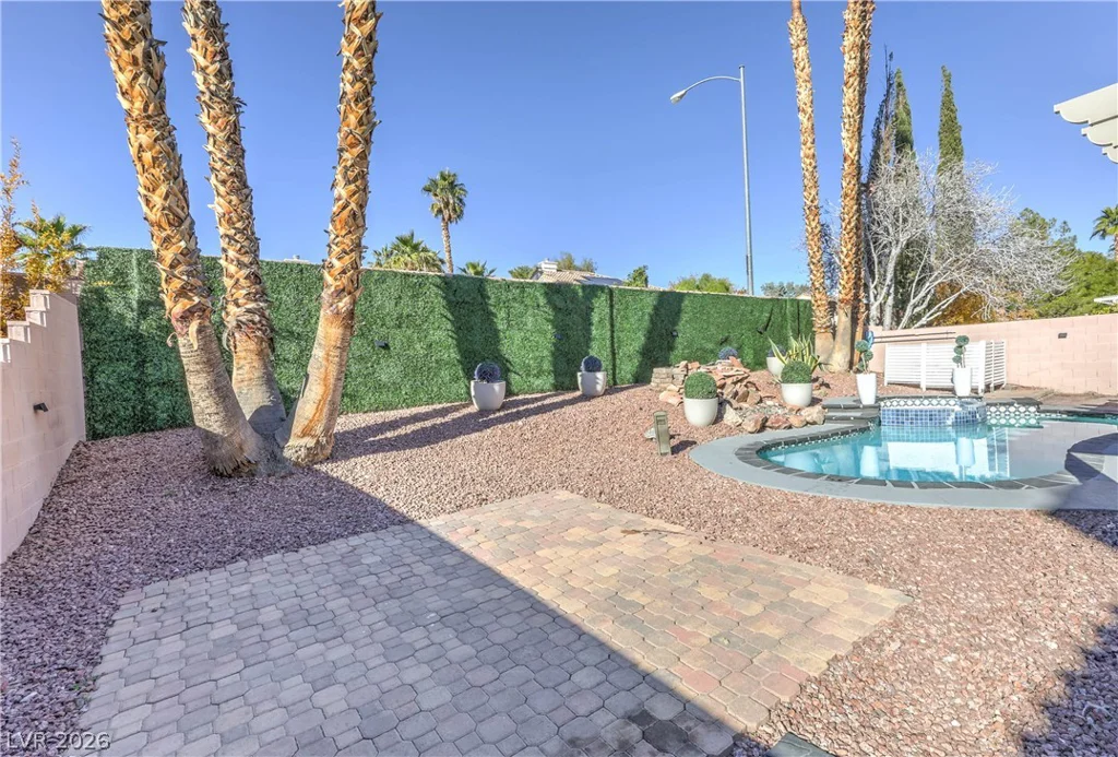 3747 Broadmead, Las Vegas, NV 89147