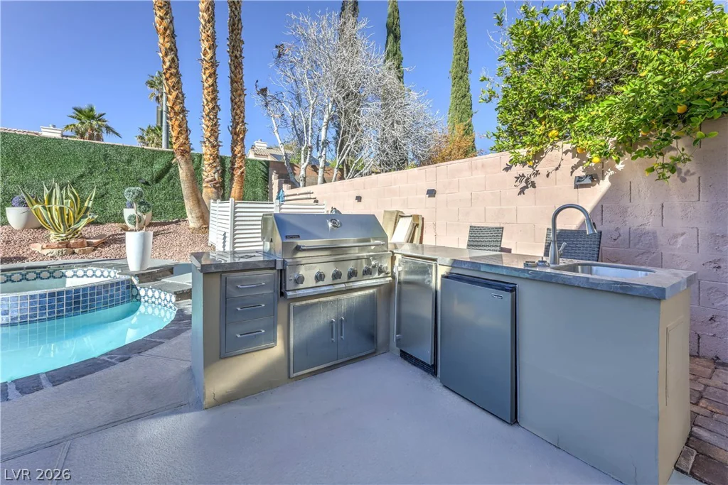 3747 Broadmead, Las Vegas, NV 89147
