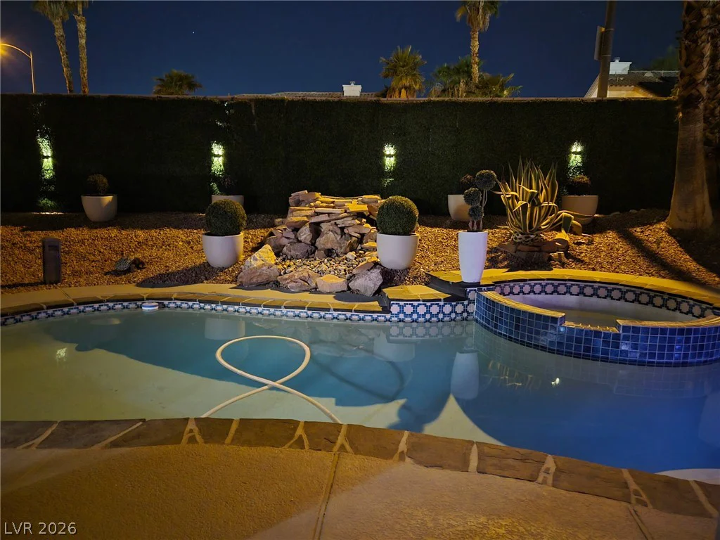 3747 Broadmead, Las Vegas, NV 89147