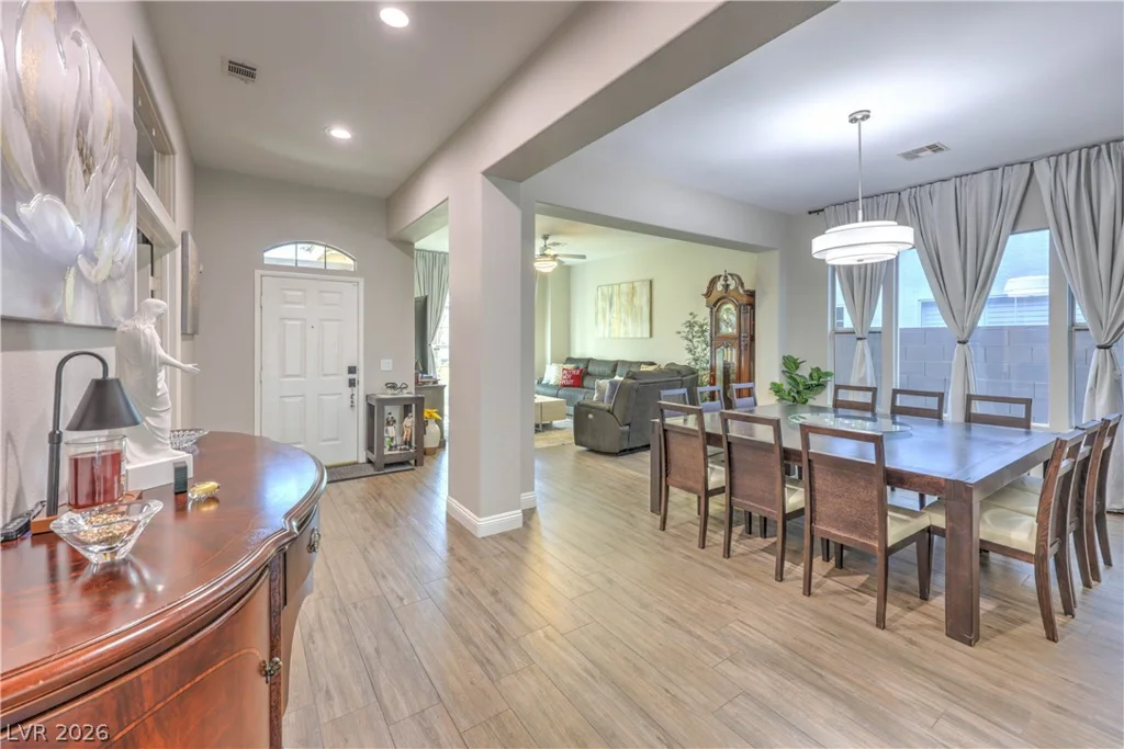3747 Broadmead, Las Vegas, NV 89147