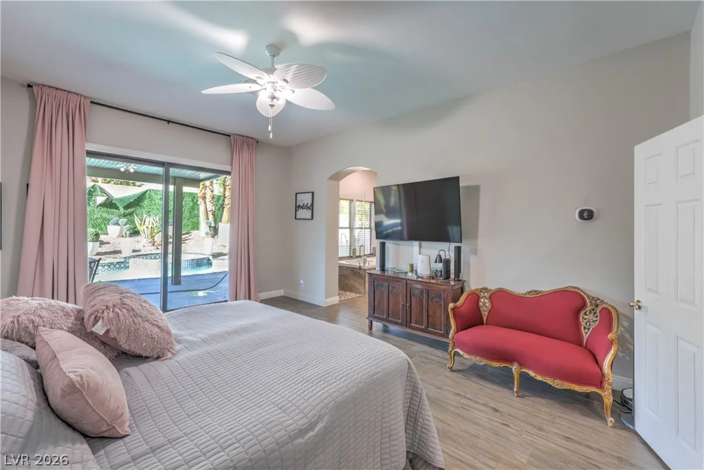 3747 Broadmead, Las Vegas, NV 89147