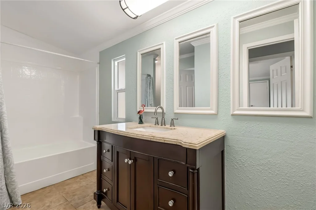 1615 Granada, Laughlin, NV 89029