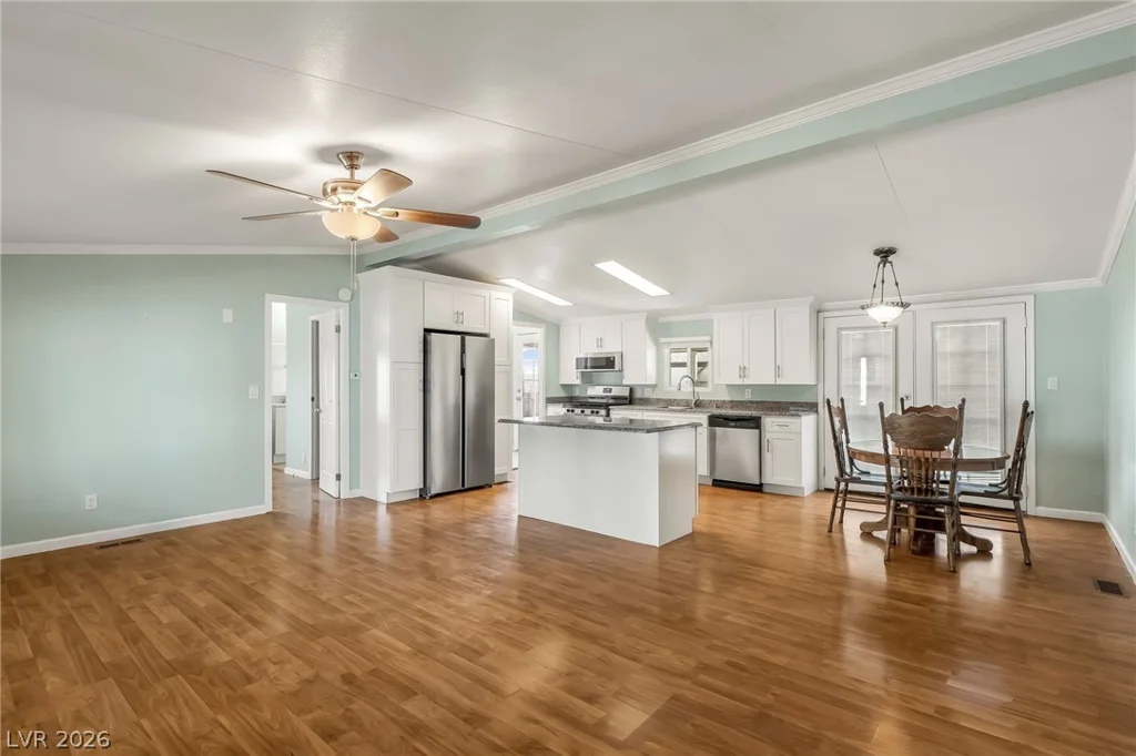 1615 Granada, Laughlin, NV 89029