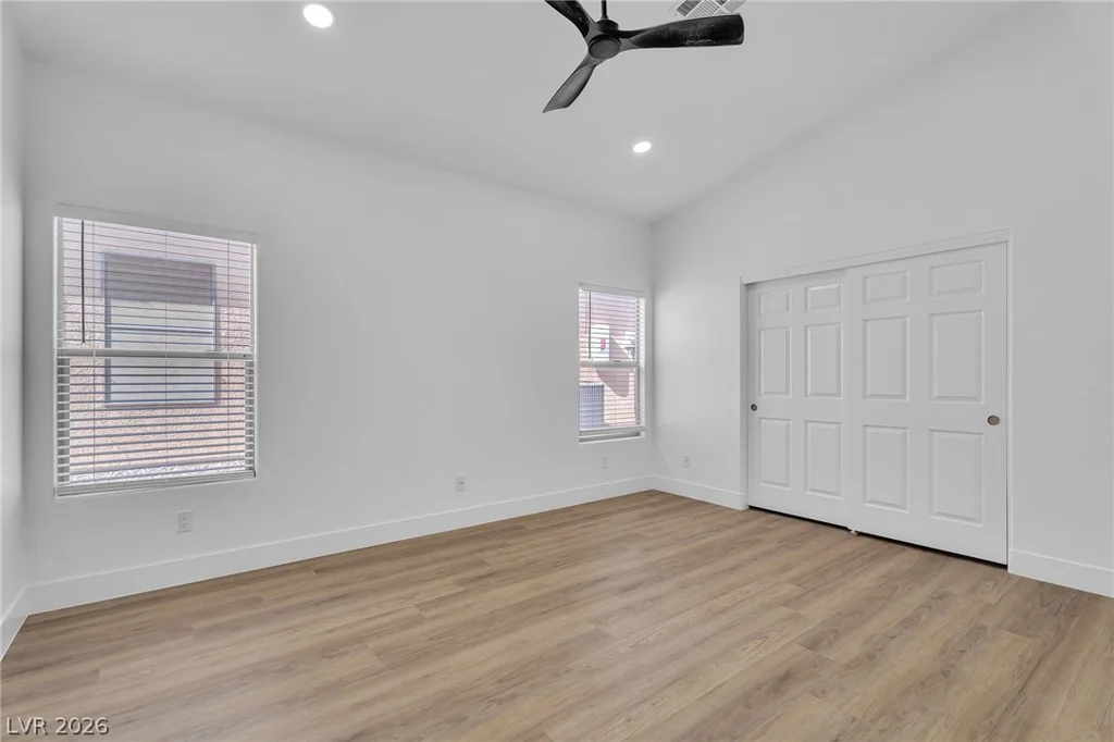 8233 Valley Stream, Las Vegas, NV 89131