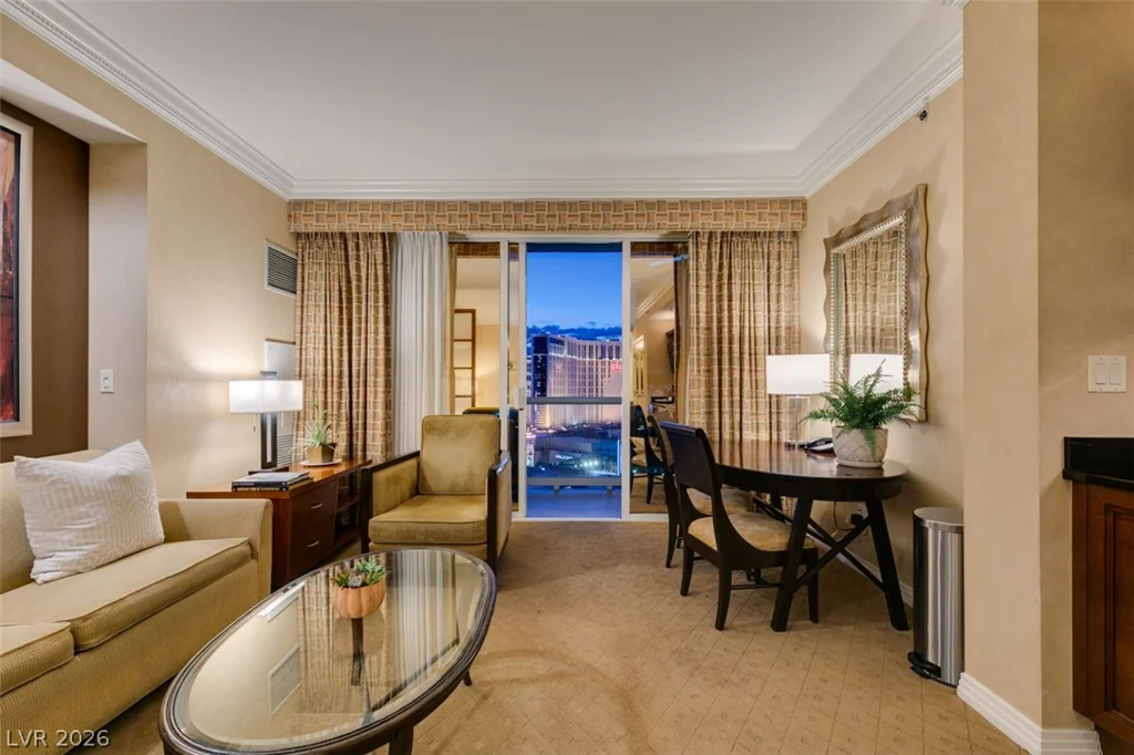 145 HARMON, Las Vegas, NV 89109