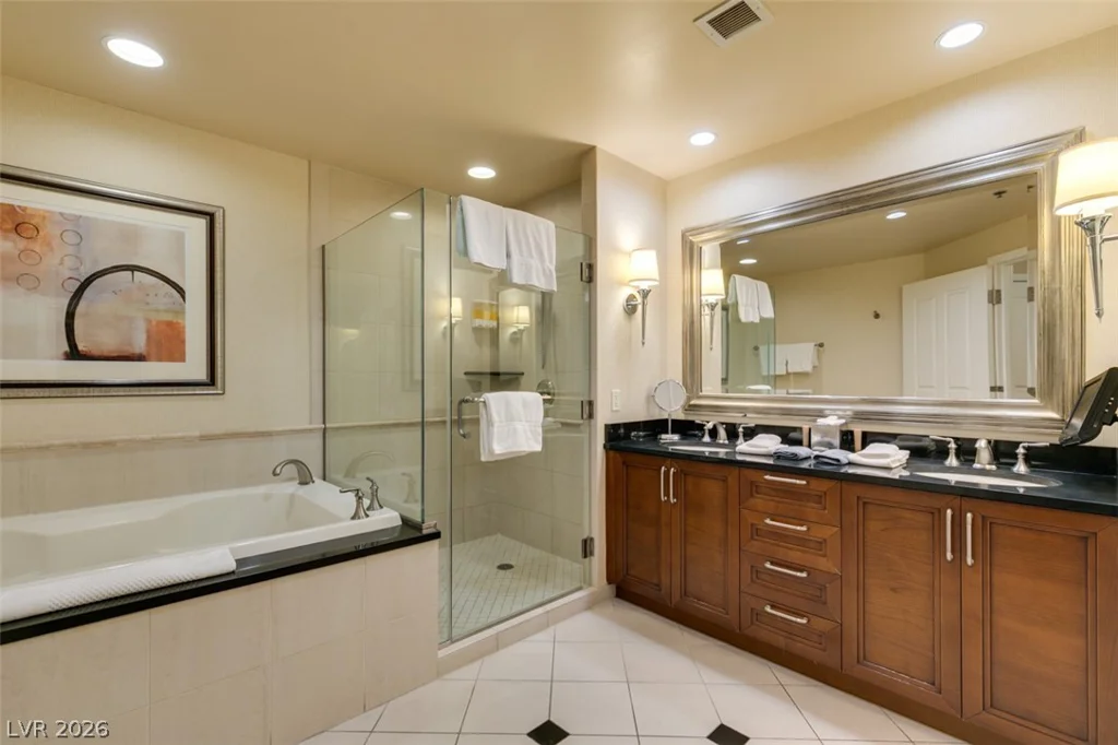 145 HARMON, Las Vegas, NV 89109