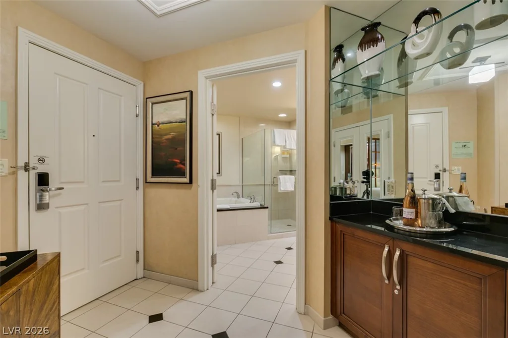 145 HARMON, Las Vegas, NV 89109