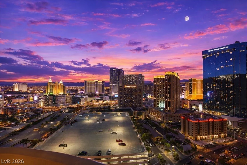 145 HARMON, Las Vegas, NV 89109