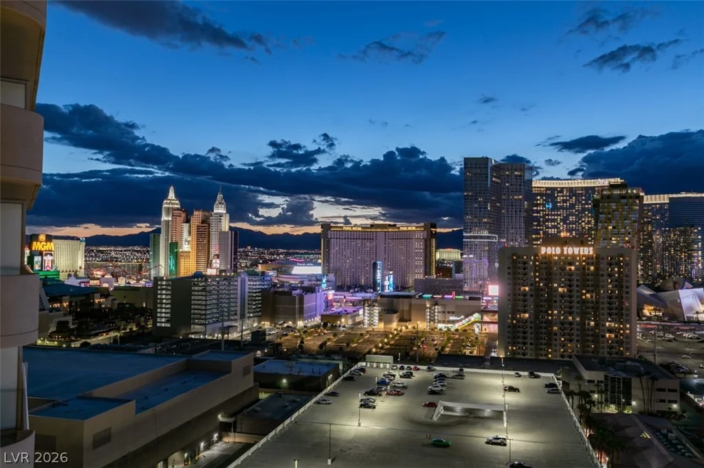 145 HARMON, Las Vegas, NV 89109