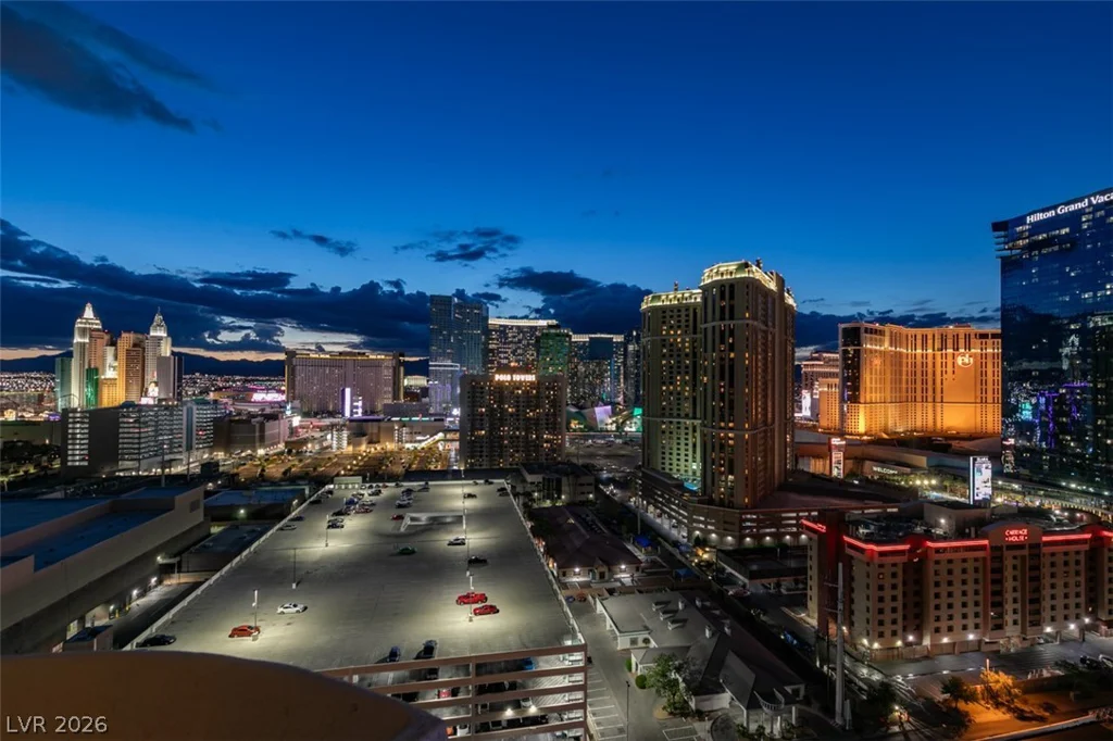 145 HARMON, Las Vegas, NV 89109