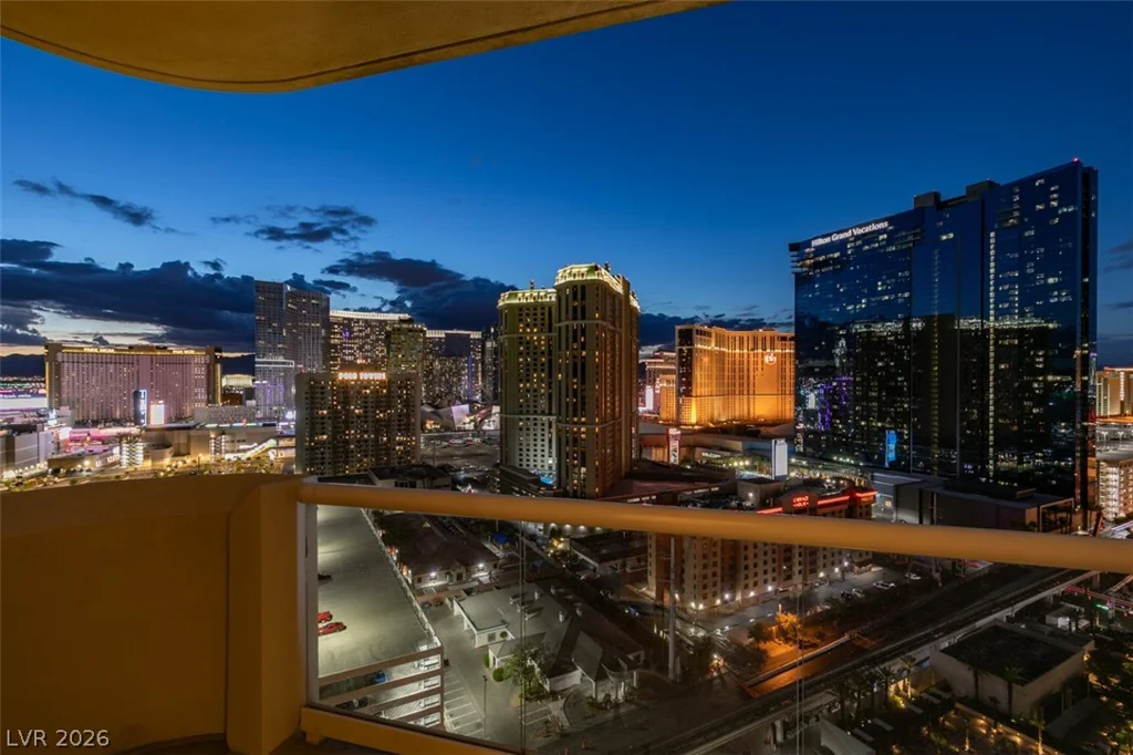 145 HARMON, Las Vegas, NV 89109
