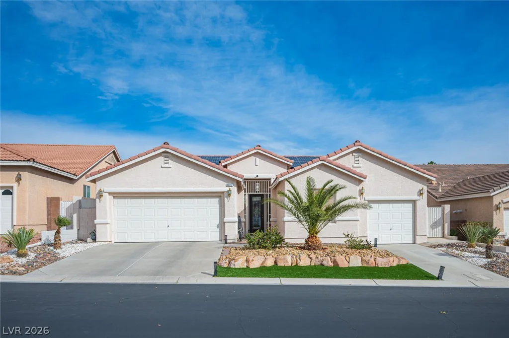 10212 Crystal Arch, Las Vegas, NV 89129