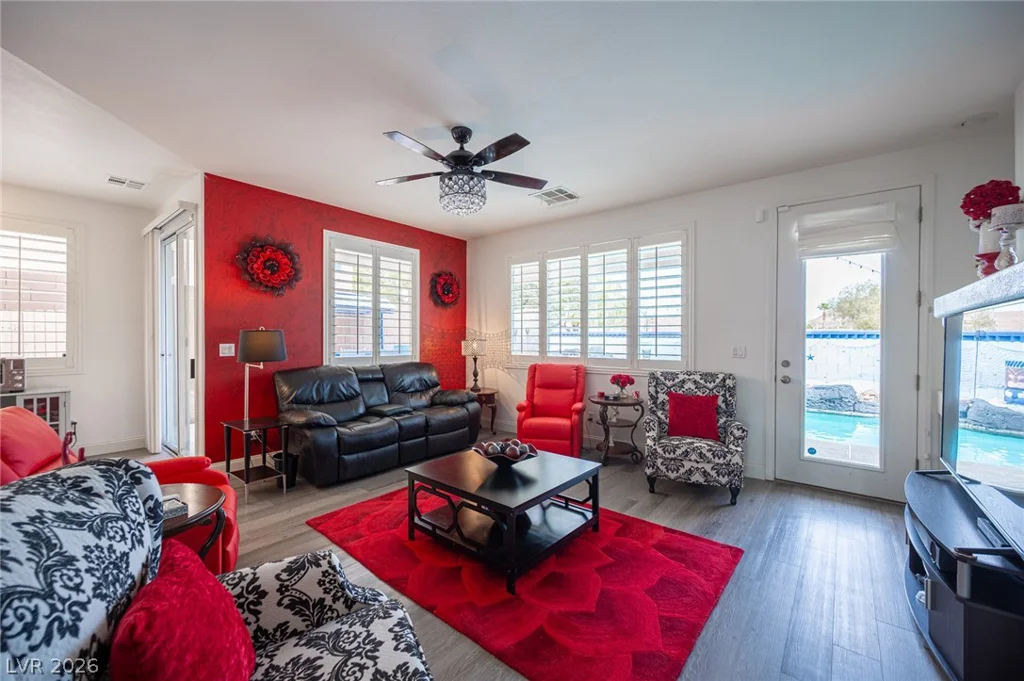 10212 Crystal Arch, Las Vegas, NV 89129