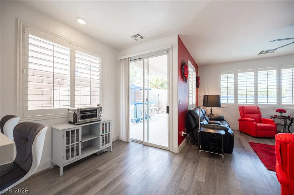10212 Crystal Arch, Las Vegas, NV 89129
