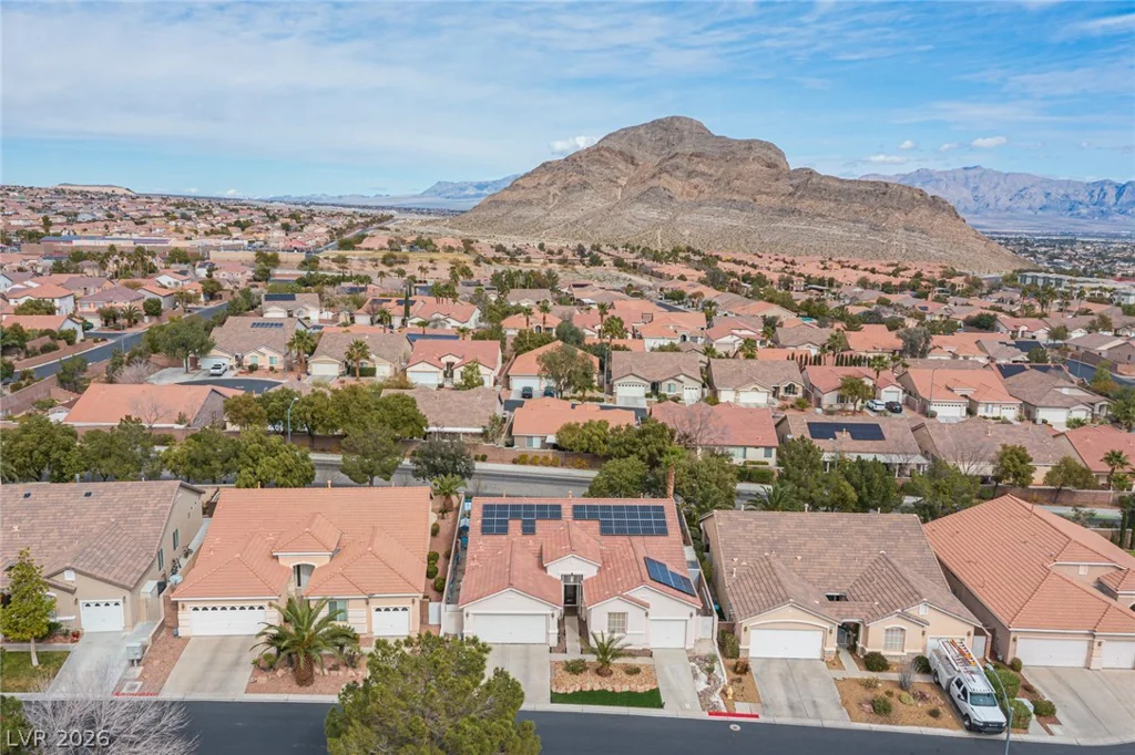10212 Crystal Arch, Las Vegas, NV 89129