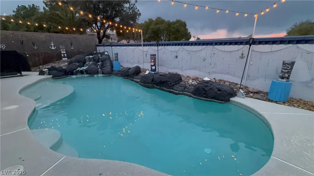 10212 Crystal Arch, Las Vegas, NV 89129