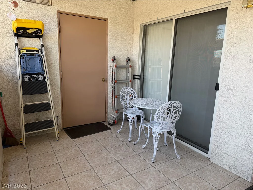 4555 Sahara, Las Vegas, NV 89104
