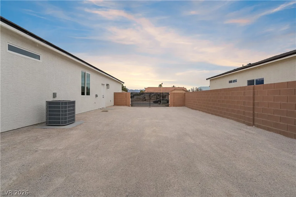6360 Waterford, Pahrump, NV 89061