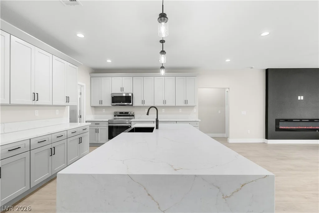 6360 Waterford, Pahrump, NV 89061